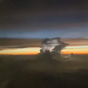 欧美大奶少妇性欲视频
